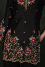 De Lara Black Chanderi Kurta With Silk Pant