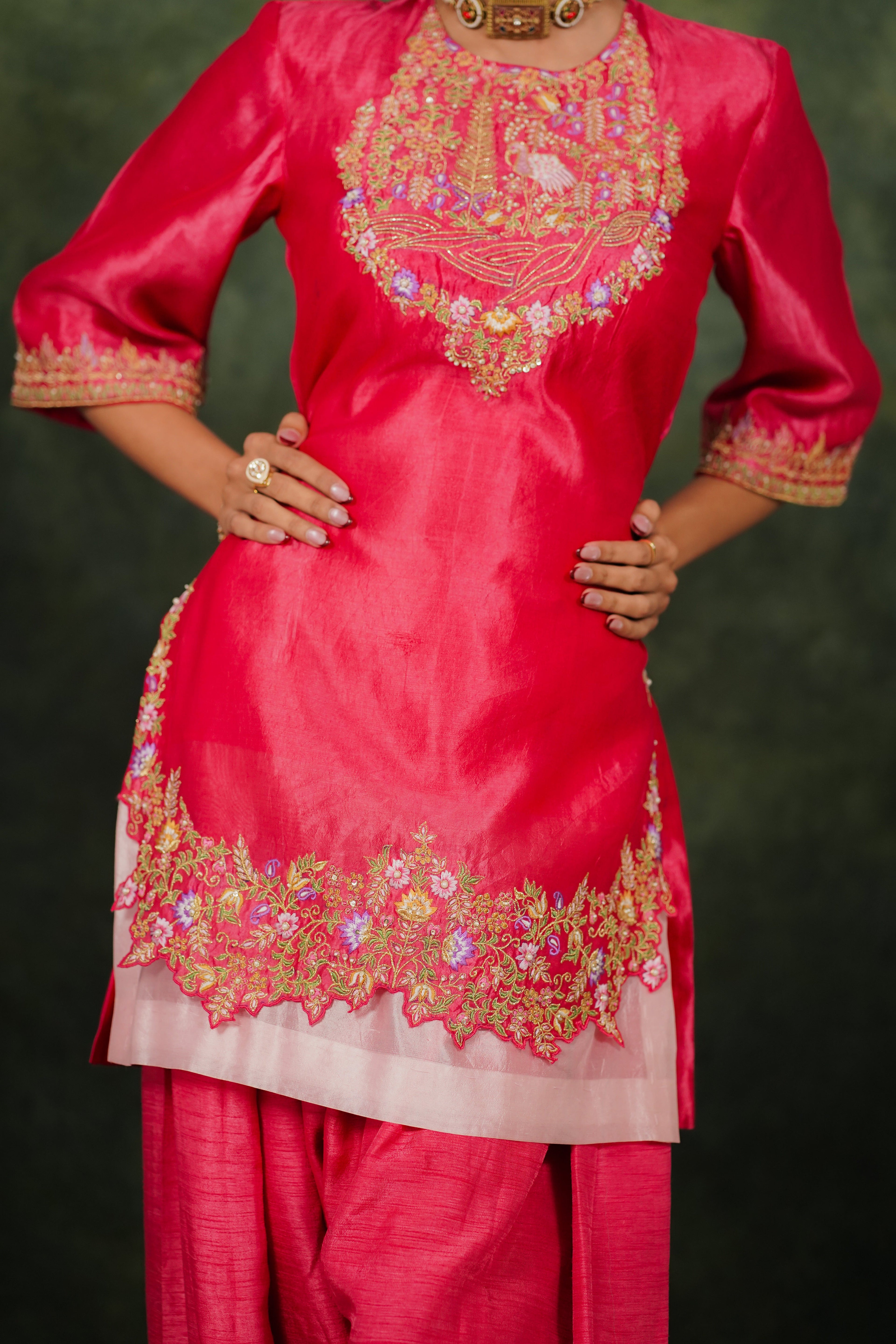 Nukta Winterberry Dupion Silk  Kurta Set With Organza Dupatta